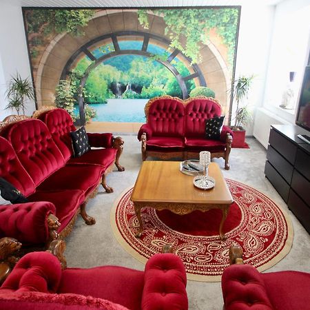 Suite-Apartment-Есен Екстериор снимка