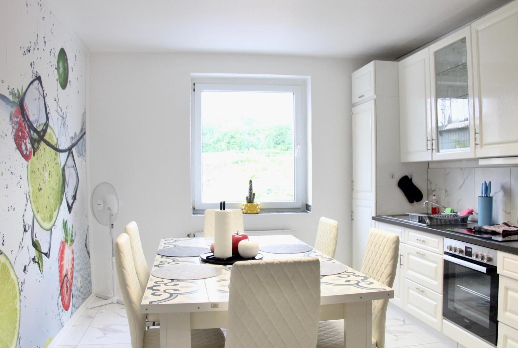 Suite-Apartment-Есен Екстериор снимка