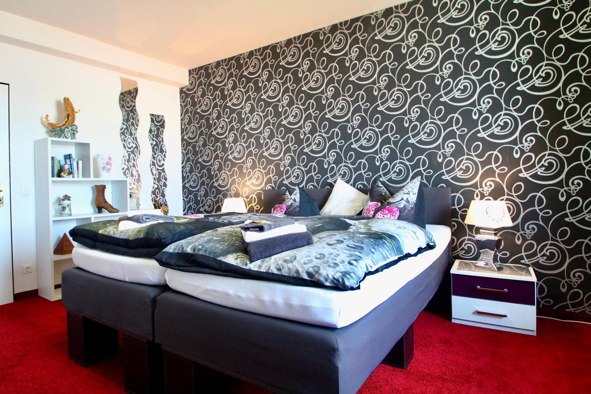 Suite-Apartment-Есен Екстериор снимка