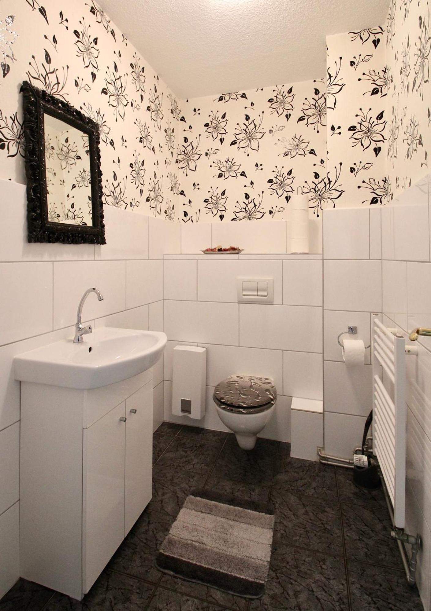 Suite-Apartment-Есен Екстериор снимка