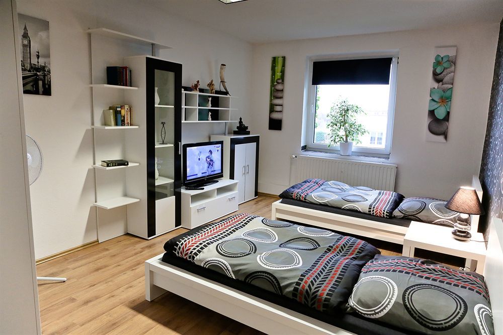 Suite-Apartment-Есен Екстериор снимка