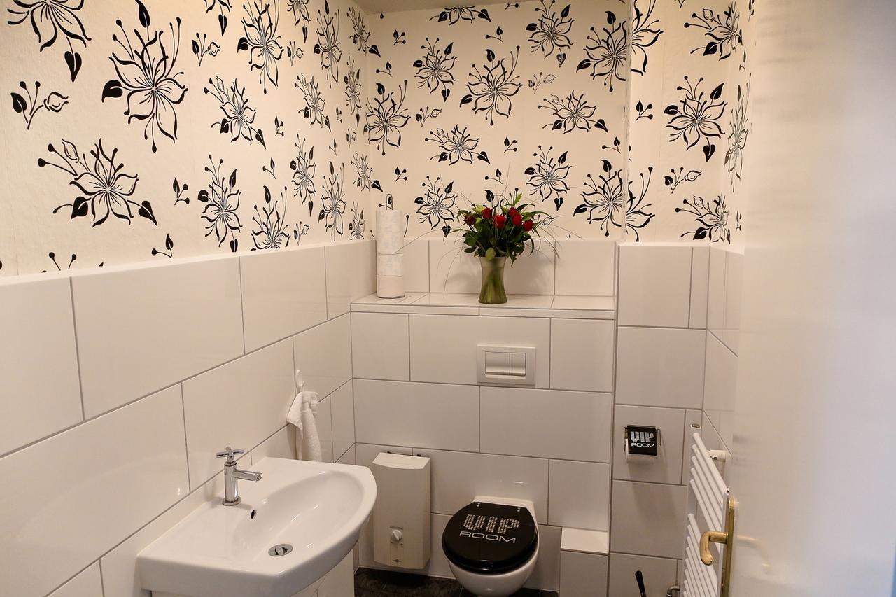 Suite-Apartment-Есен Екстериор снимка