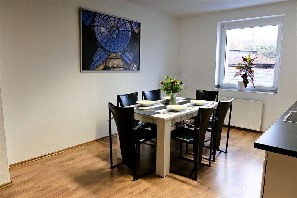 Suite-Apartment-Есен Екстериор снимка